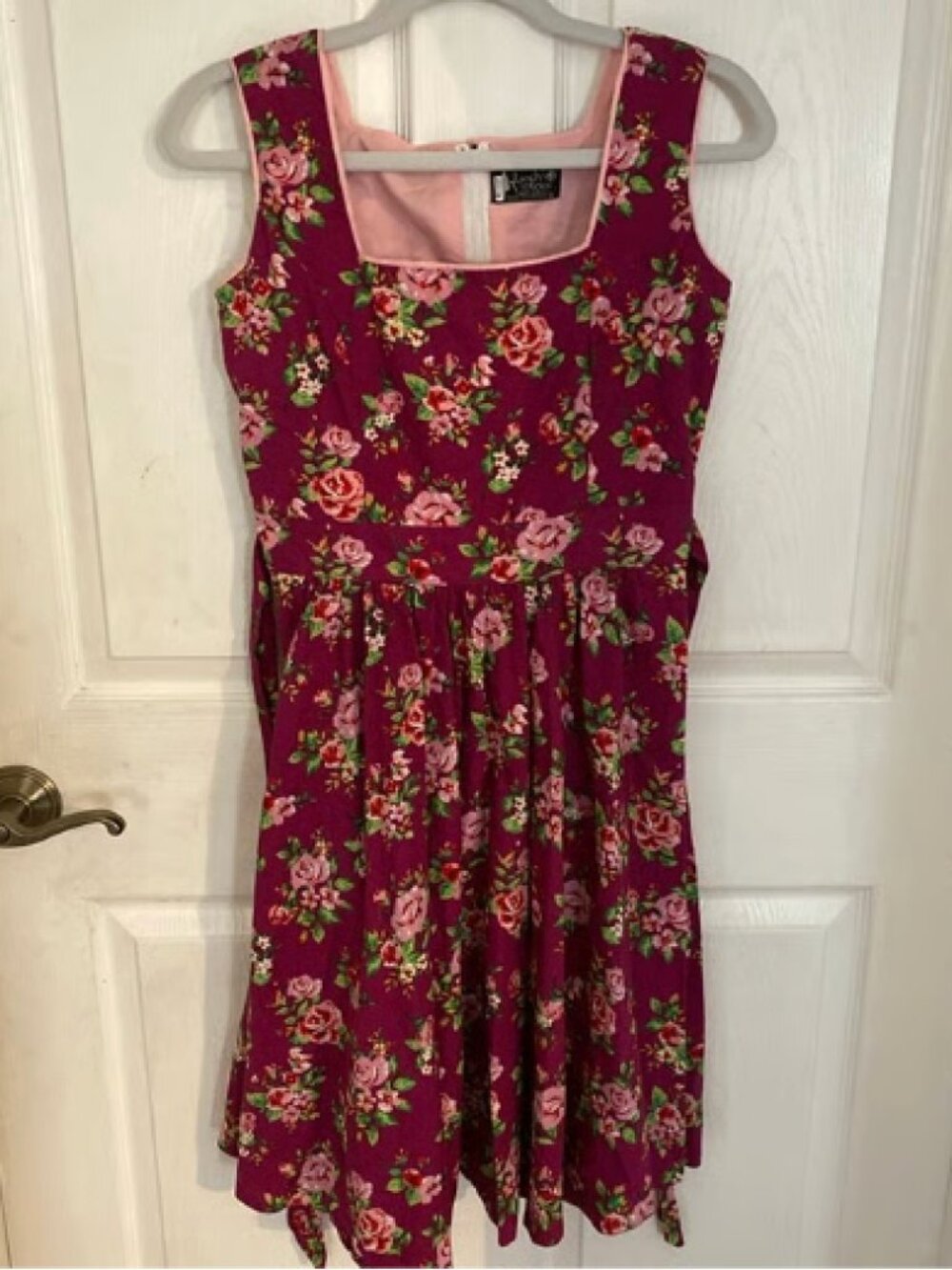Lady Vintage London Sleevless dress Pink Roses Pattern Unknown Size